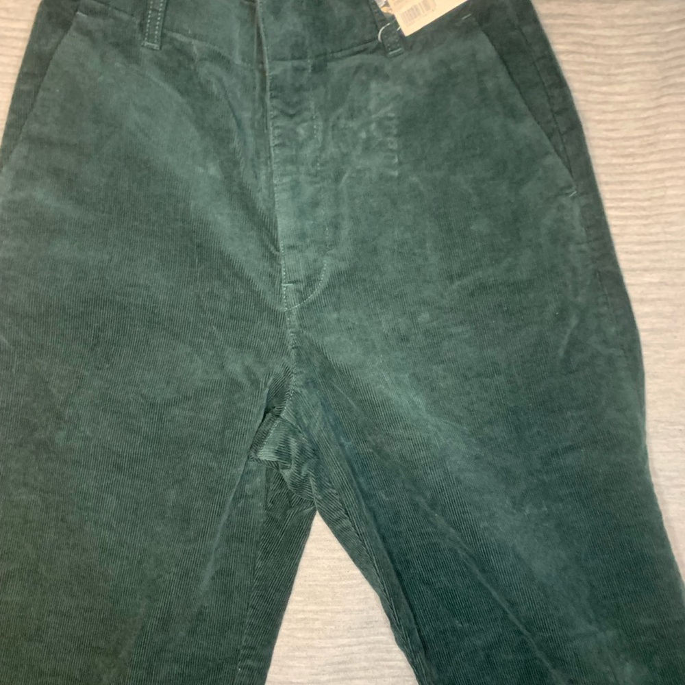 Uniqlo Green Corduroy Pants with Ribbed Texture